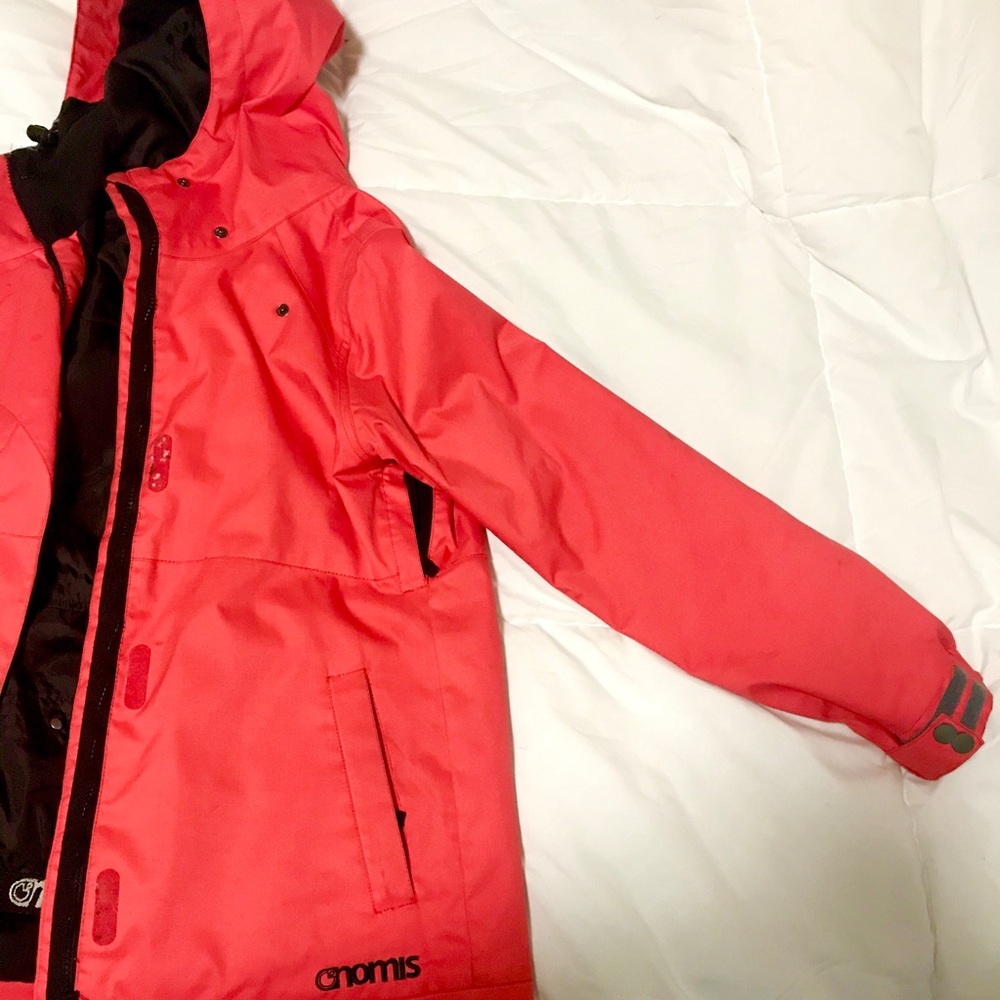 NOMIS snowboarding/winter coat size women’s small